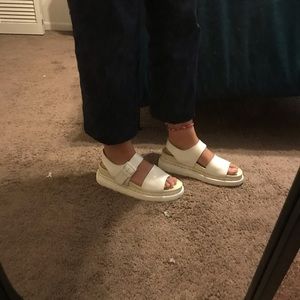 Dr. Marten Romi Sandal